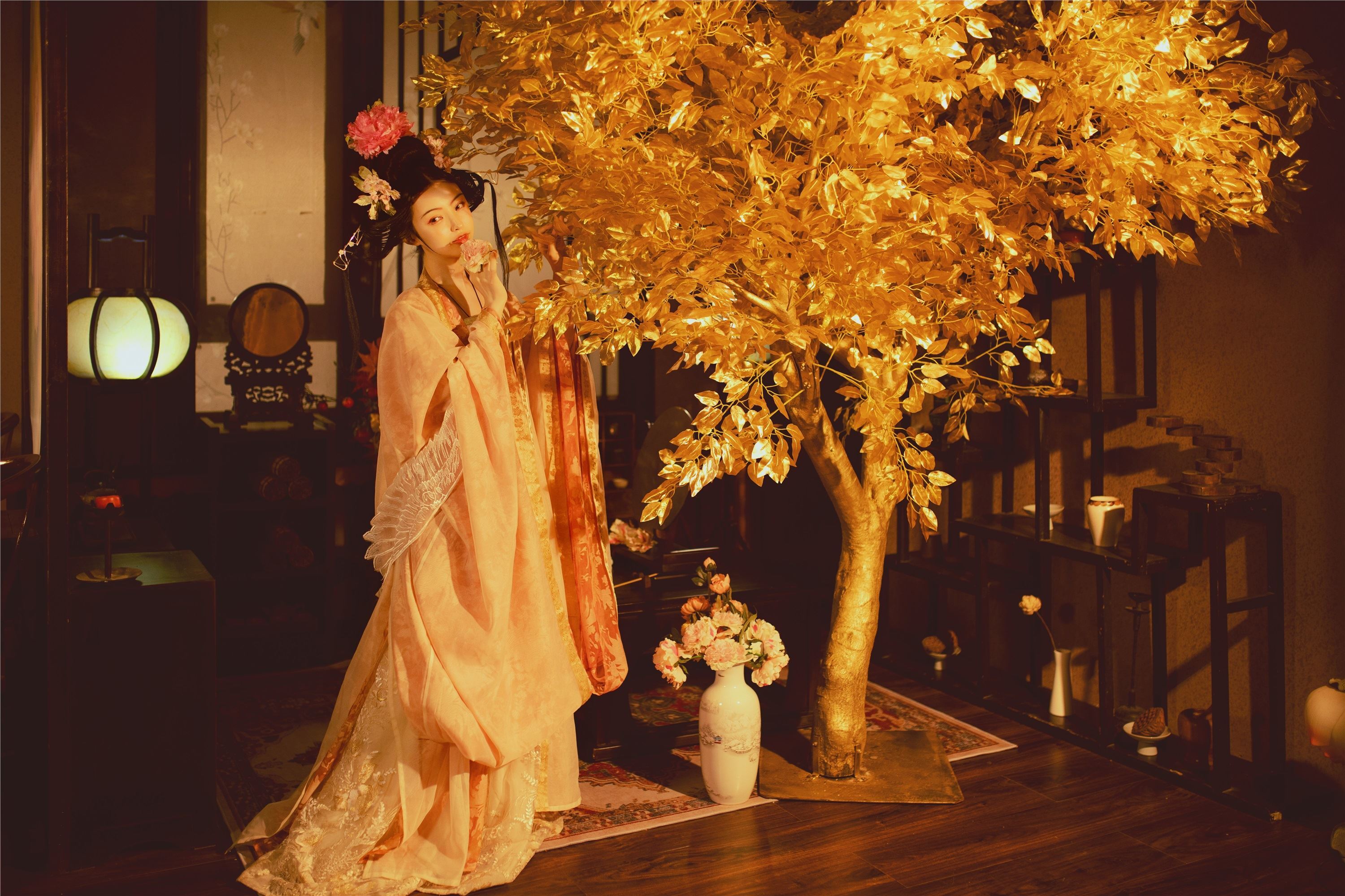 YITUYU艺图语 2021.08.30 藏娇 兰因